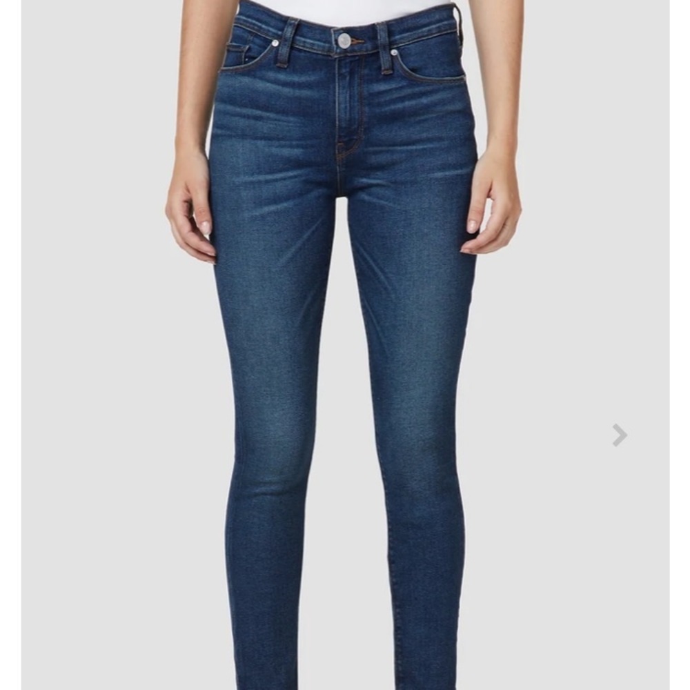 Hudson Nico Mid-Rise Super Skinny Jeans. Size 25